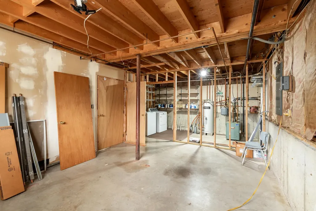 35 Western Avenue Rochester NH 03867