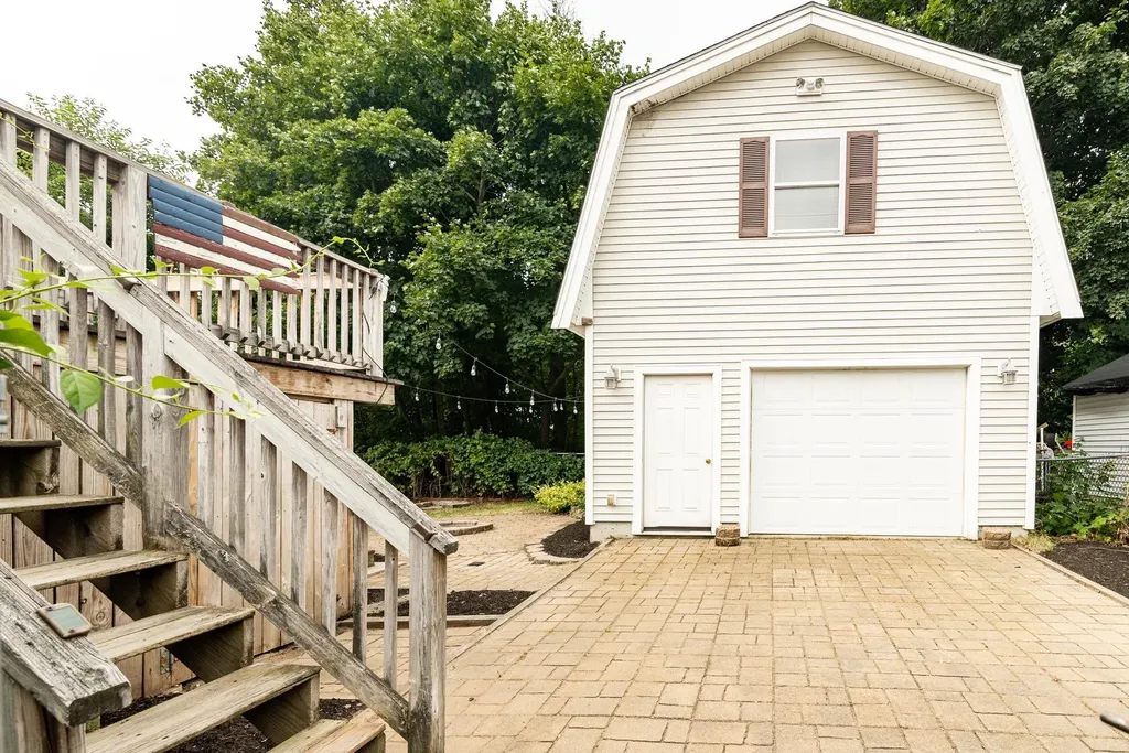 35 Western Avenue Rochester NH 03867