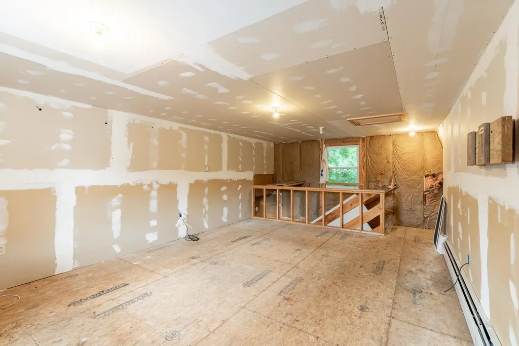 35 Western Avenue Rochester NH 03867