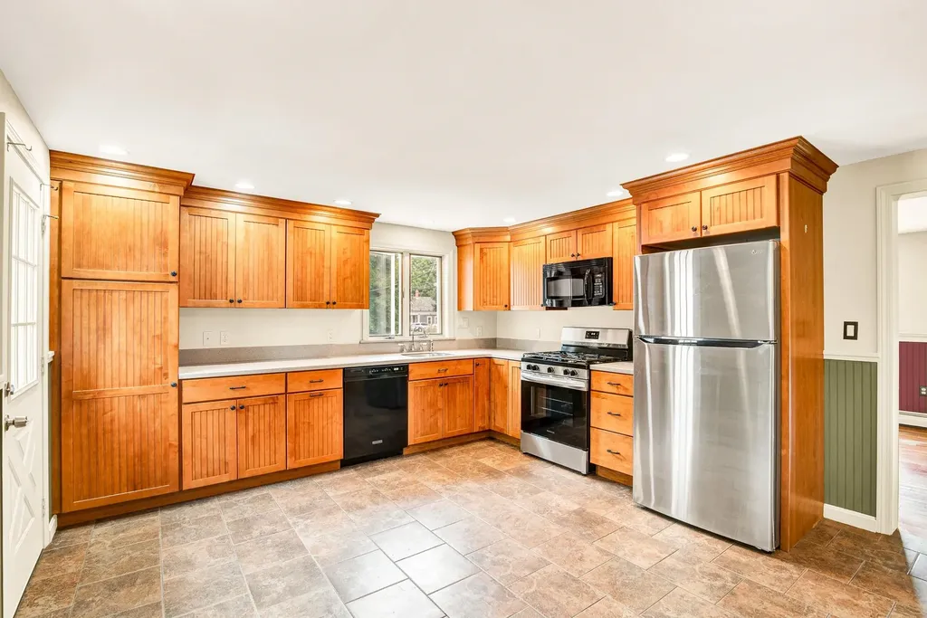 35 Western Avenue Rochester NH 03867