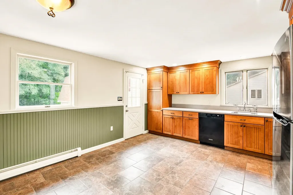 35 Western Avenue Rochester NH 03867