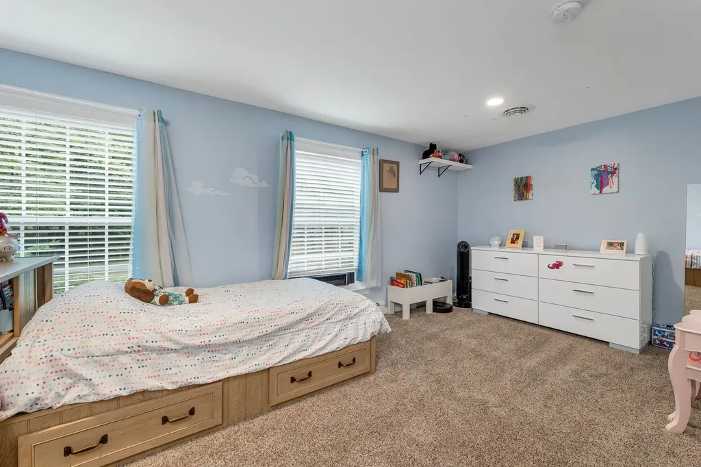 59 Blueberry Hill Lane Gilford NH 03249