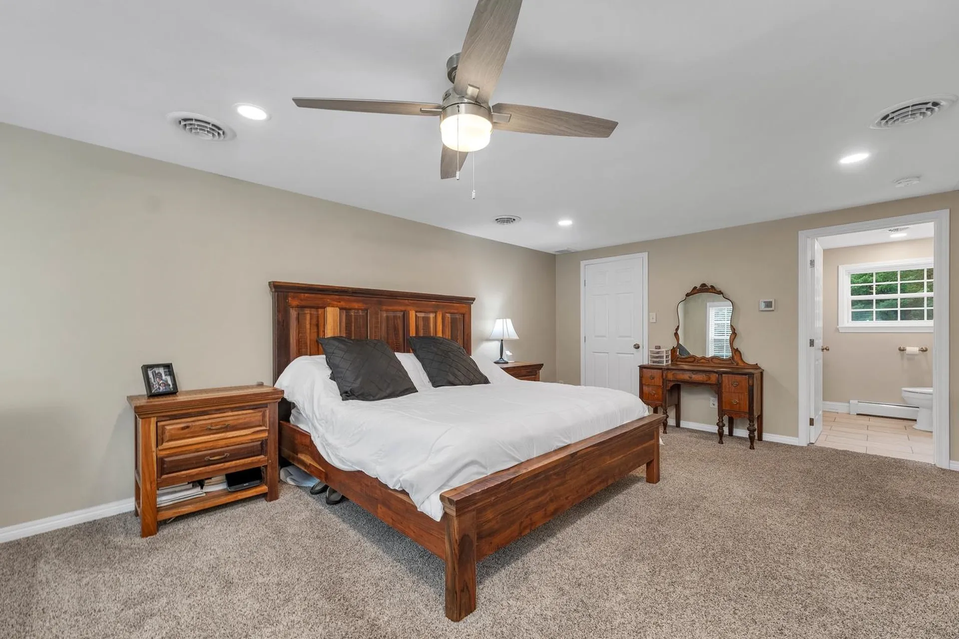 59 Blueberry Hill Lane Gilford NH 03249