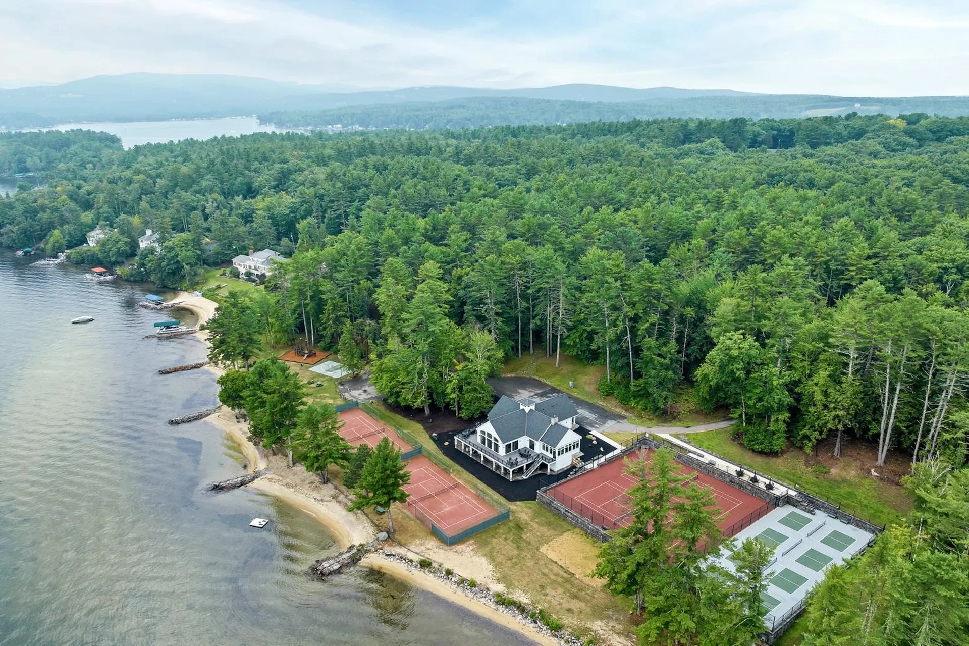 59 Blueberry Hill Lane Gilford NH 03249