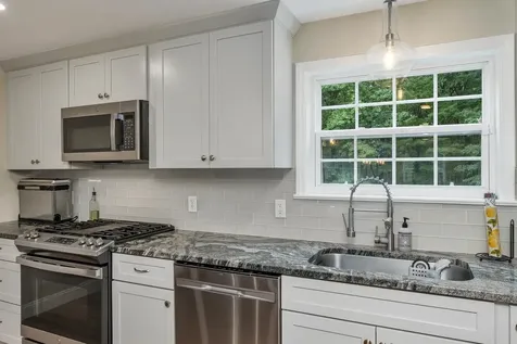 59 Blueberry Hill Lane Gilford NH 03249