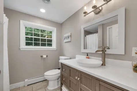 59 Blueberry Hill Lane Gilford NH 03249