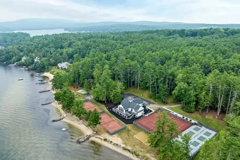 59 Blueberry Hill Lane Gilford NH 03249