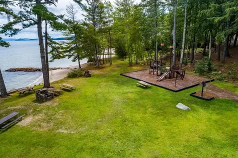 59 Blueberry Hill Lane Gilford NH 03249