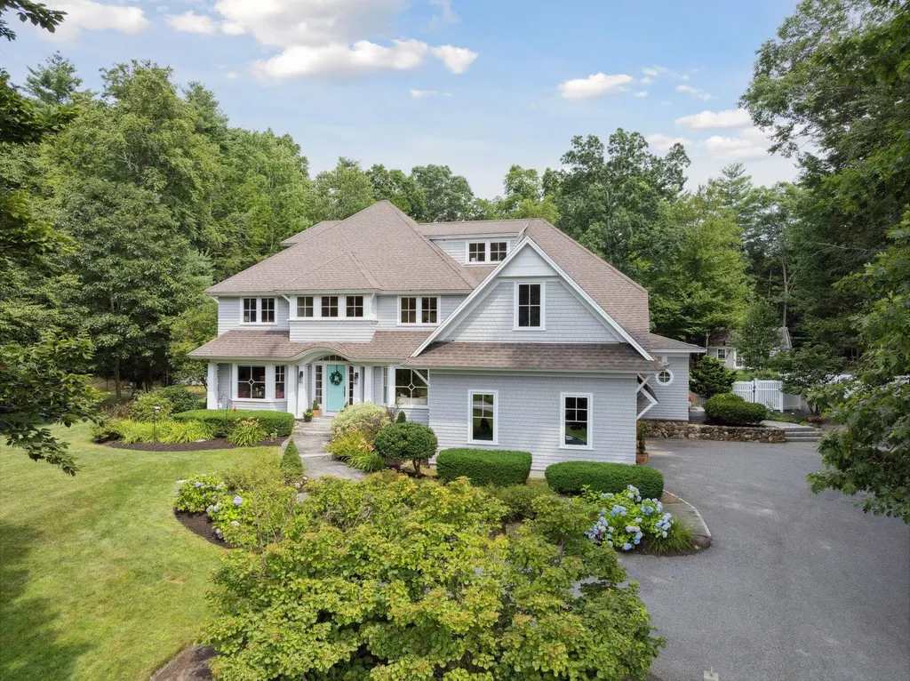 84 Hickory Road Hampstead NH 03841