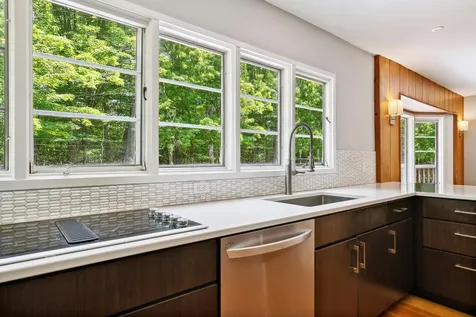 93 Blackbriar Road Woodstock VT 05091