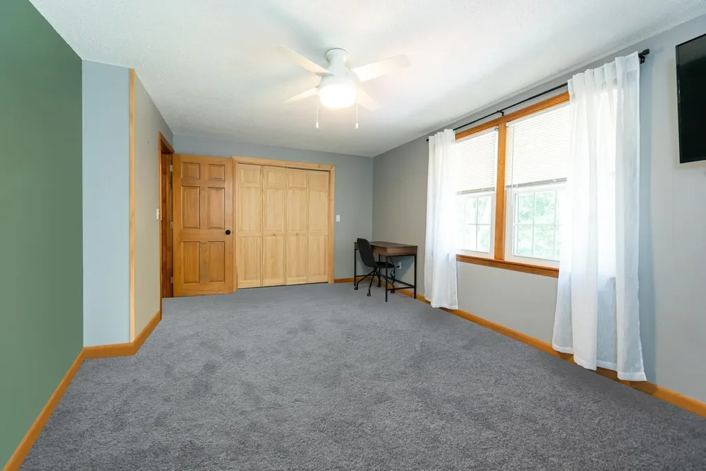 19 Macdonald Drive Nashua NH 03062