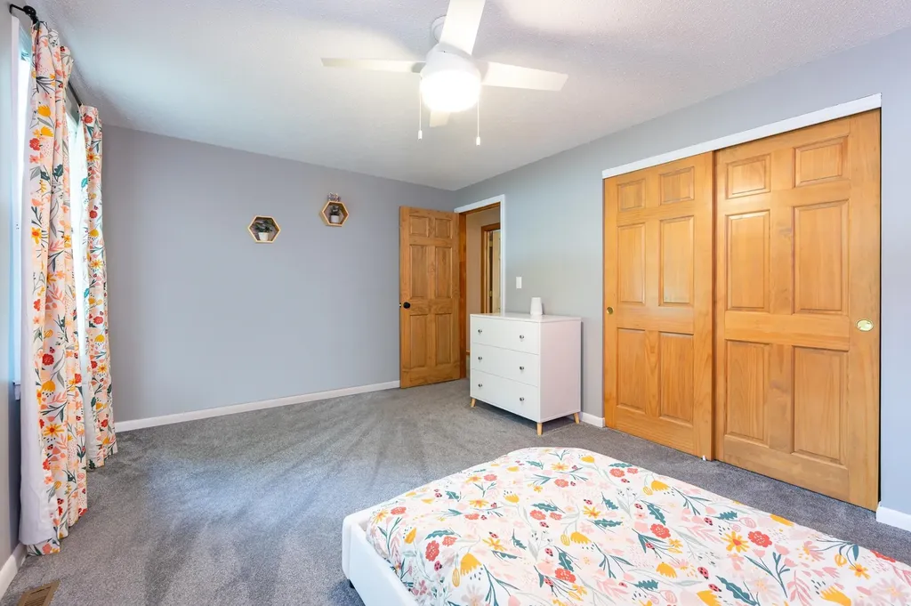 19 Macdonald Drive Nashua NH 03062