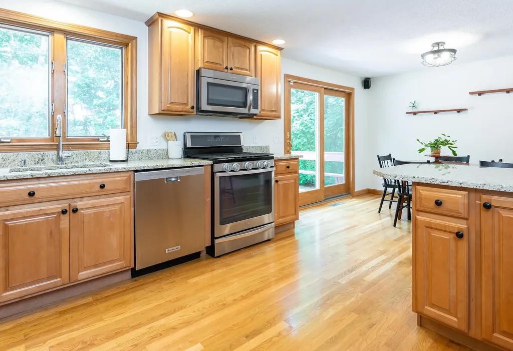 19 Macdonald Drive Nashua NH 03062