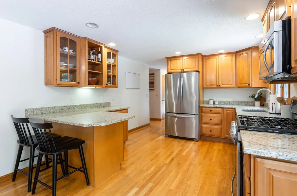 19 Macdonald Drive Nashua NH 03062