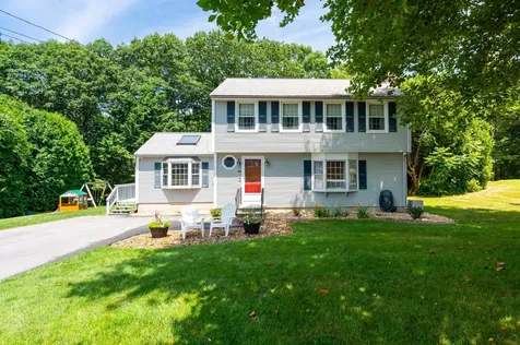 19 Macdonald Drive Nashua NH 03062