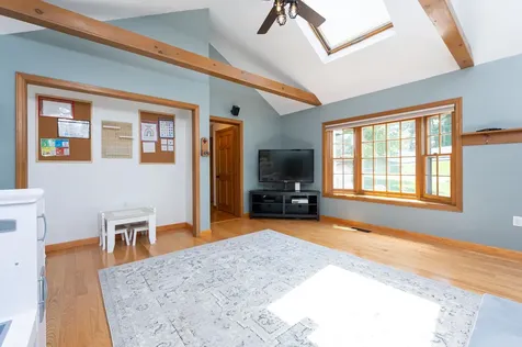 19 Macdonald Drive Nashua NH 03062