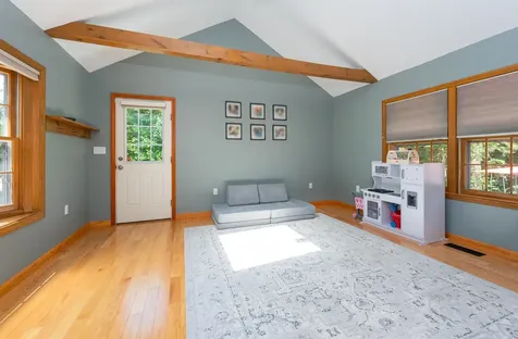 19 Macdonald Drive Nashua NH 03062