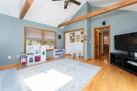 19 Macdonald Drive Nashua NH 03062