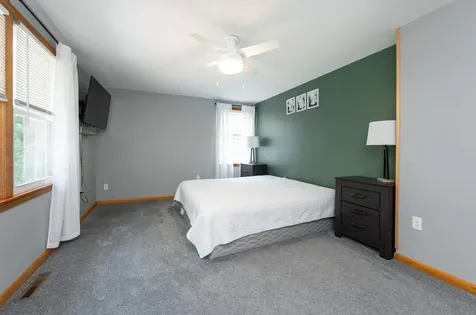 19 Macdonald Drive Nashua NH 03062