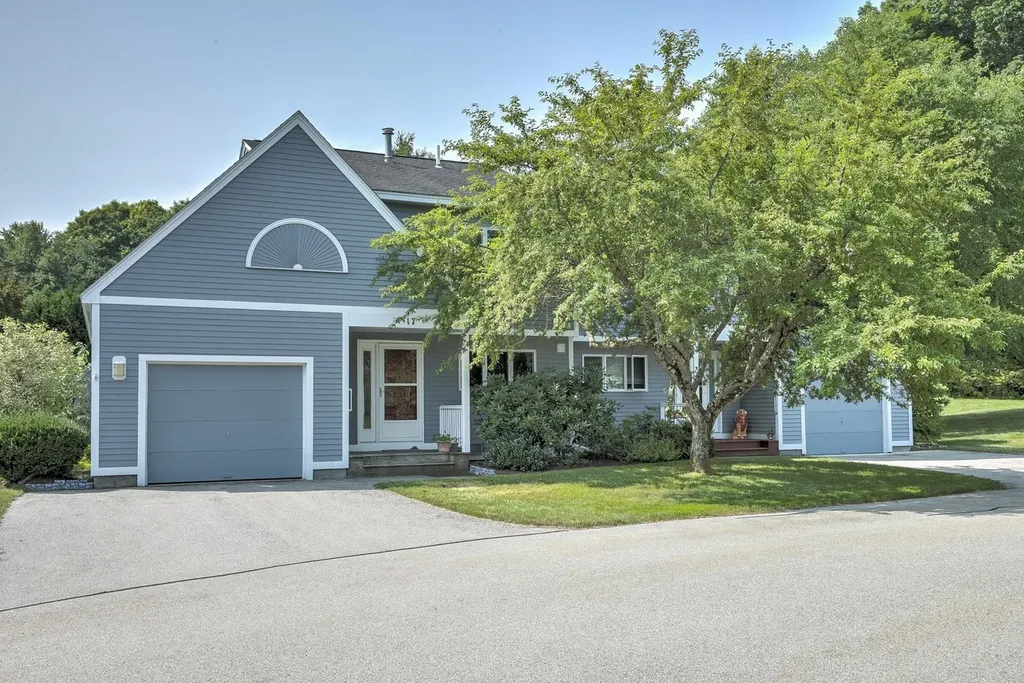 17 Skyview Circle Keene NH 03431