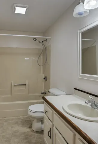 17 Skyview Circle Keene NH 03431