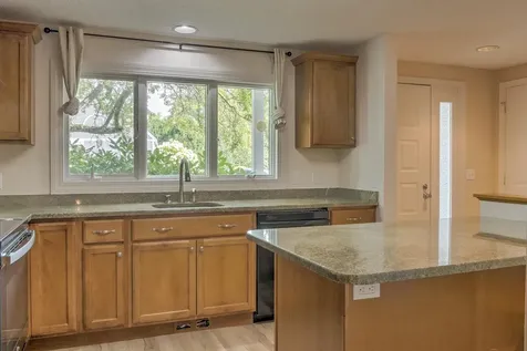 17 Skyview Circle Keene NH 03431