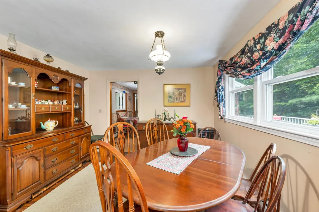 12 Coach Road Gilford NH 03249