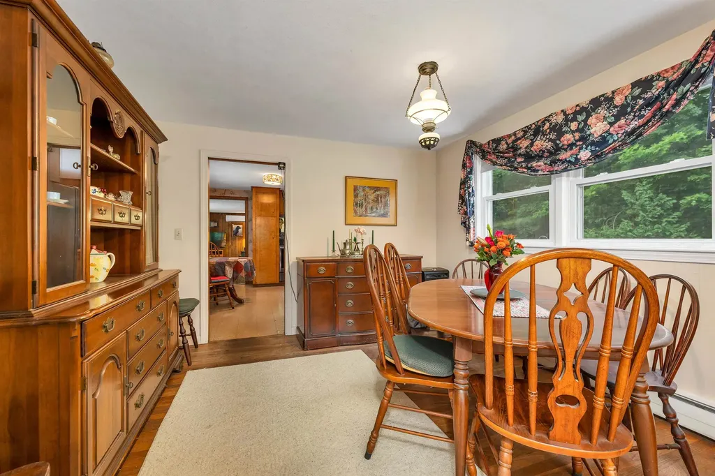 12 Coach Road Gilford NH 03249