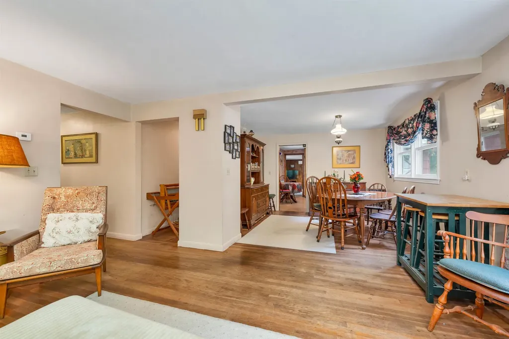 12 Coach Road Gilford NH 03249
