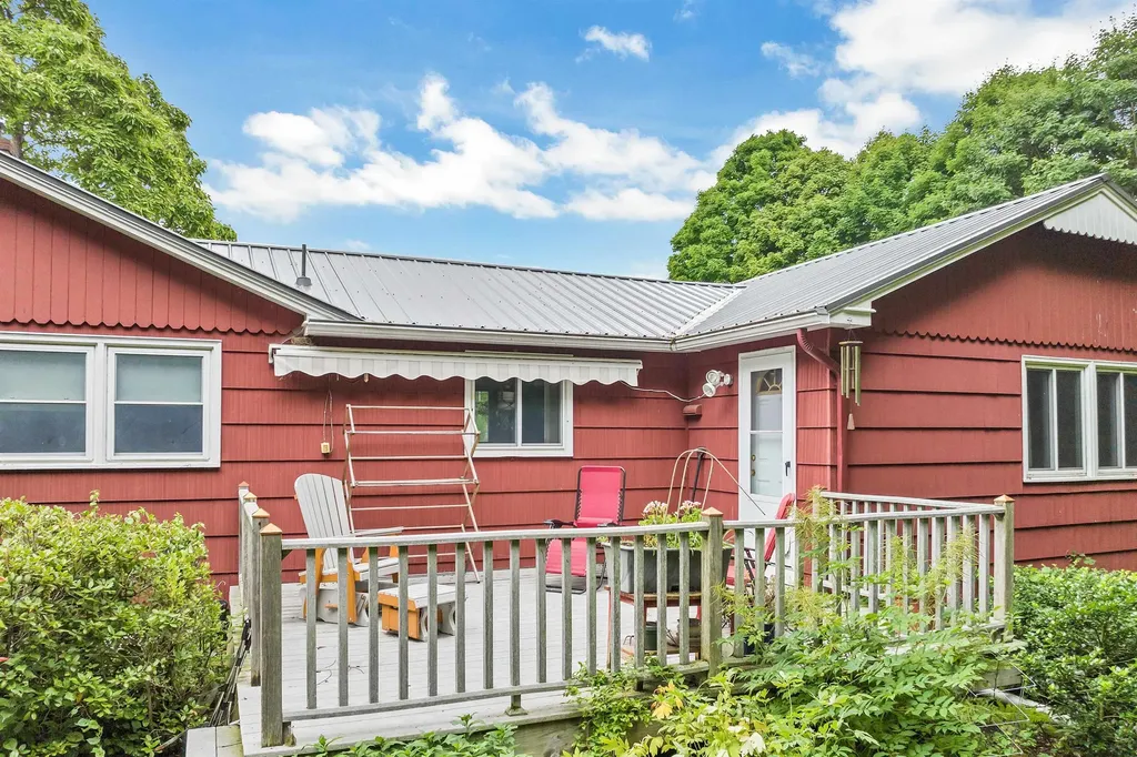 12 Coach Road Gilford NH 03249