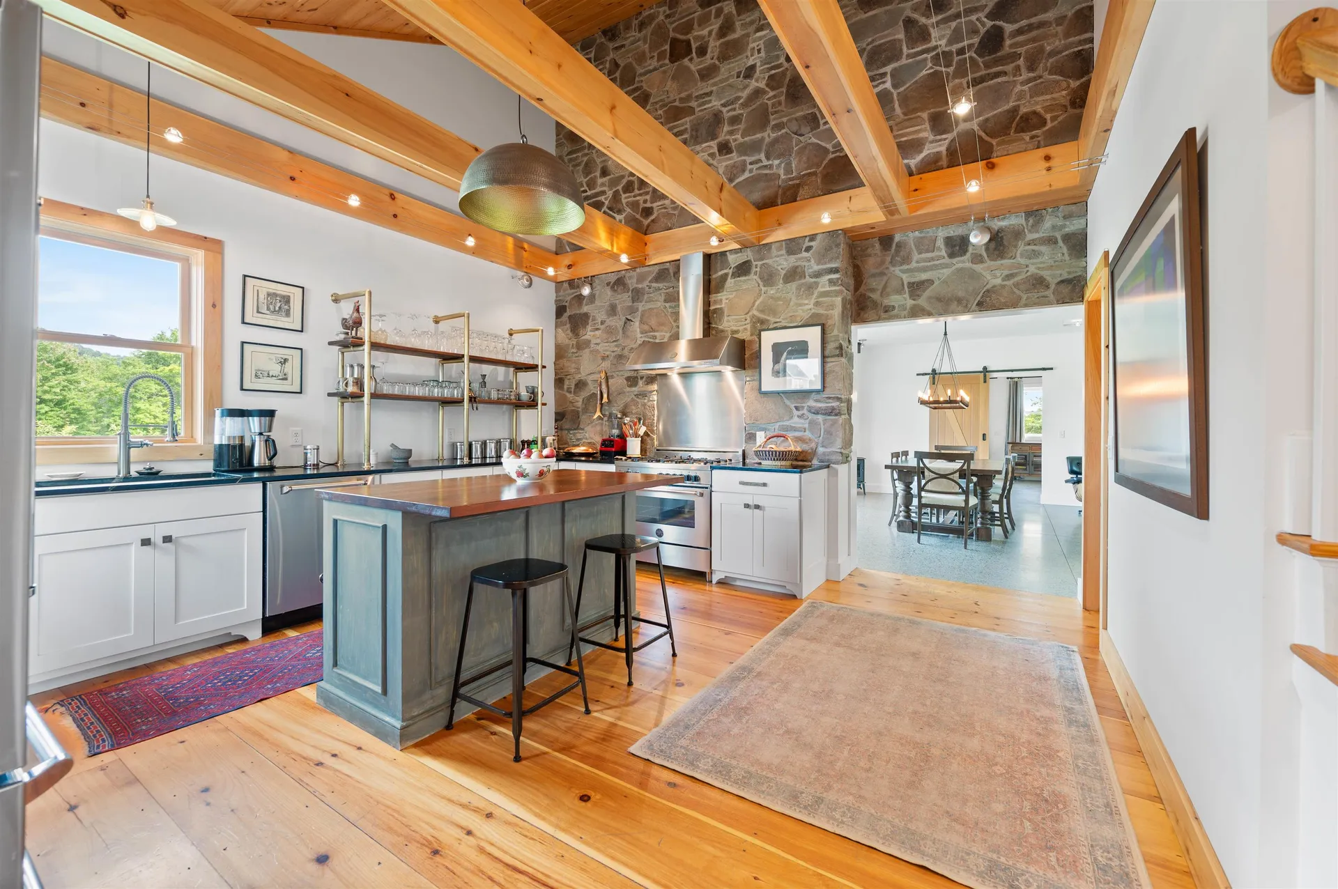 47 Vineyard View Drive Charlotte VT 05445-4201