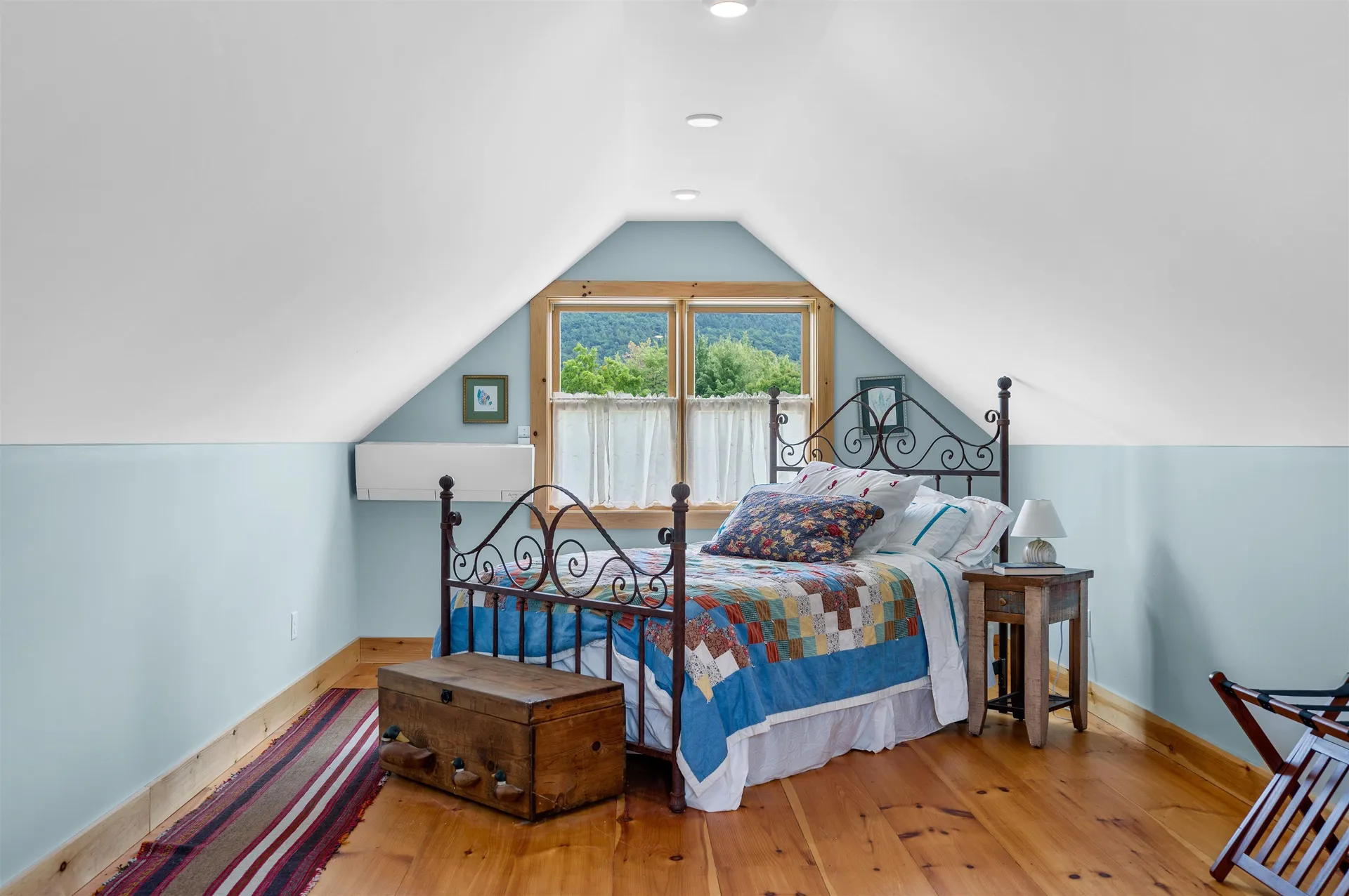 47 Vineyard View Drive Charlotte VT 05445-4201