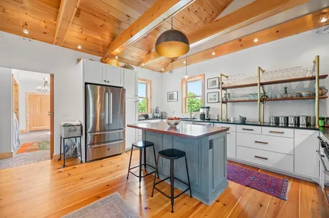 47 Vineyard View Drive Charlotte VT 05445-4201