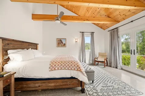 47 Vineyard View Drive Charlotte VT 05445-4201