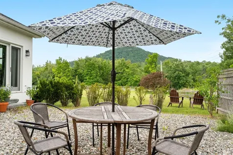 47 Vineyard View Drive Charlotte VT 05445-4201