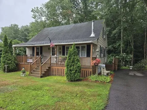 32 Oak Street Rochester NH 03839