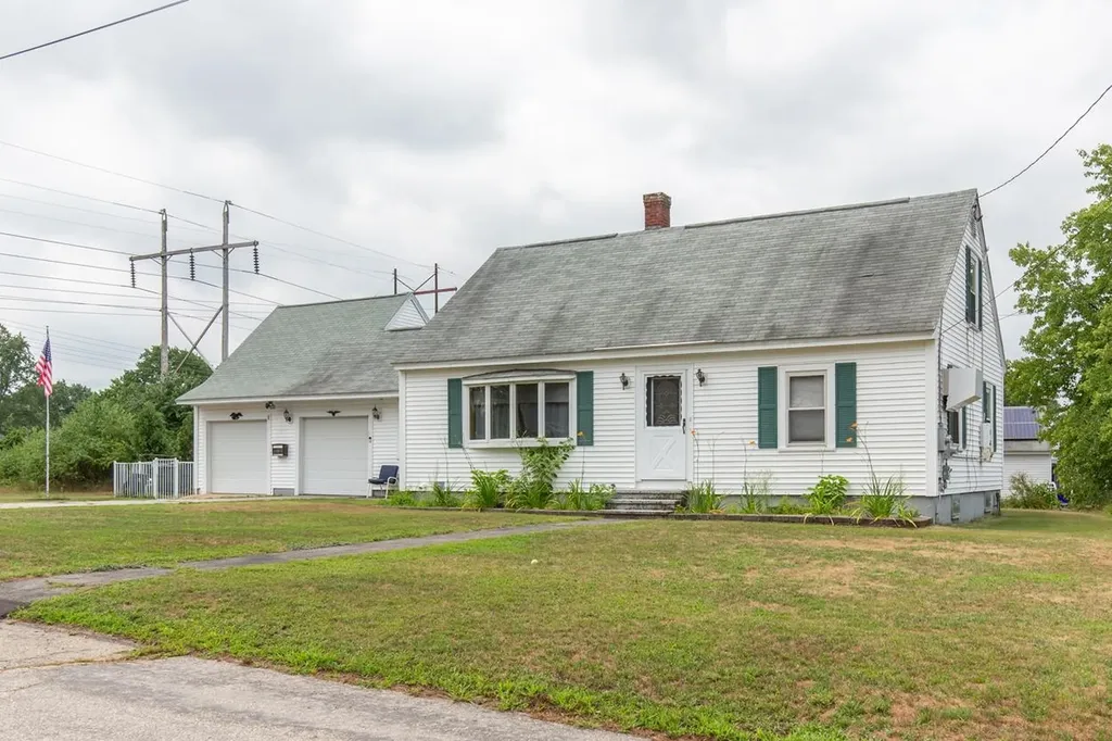 864 Leyte Street Manchester NH 03102