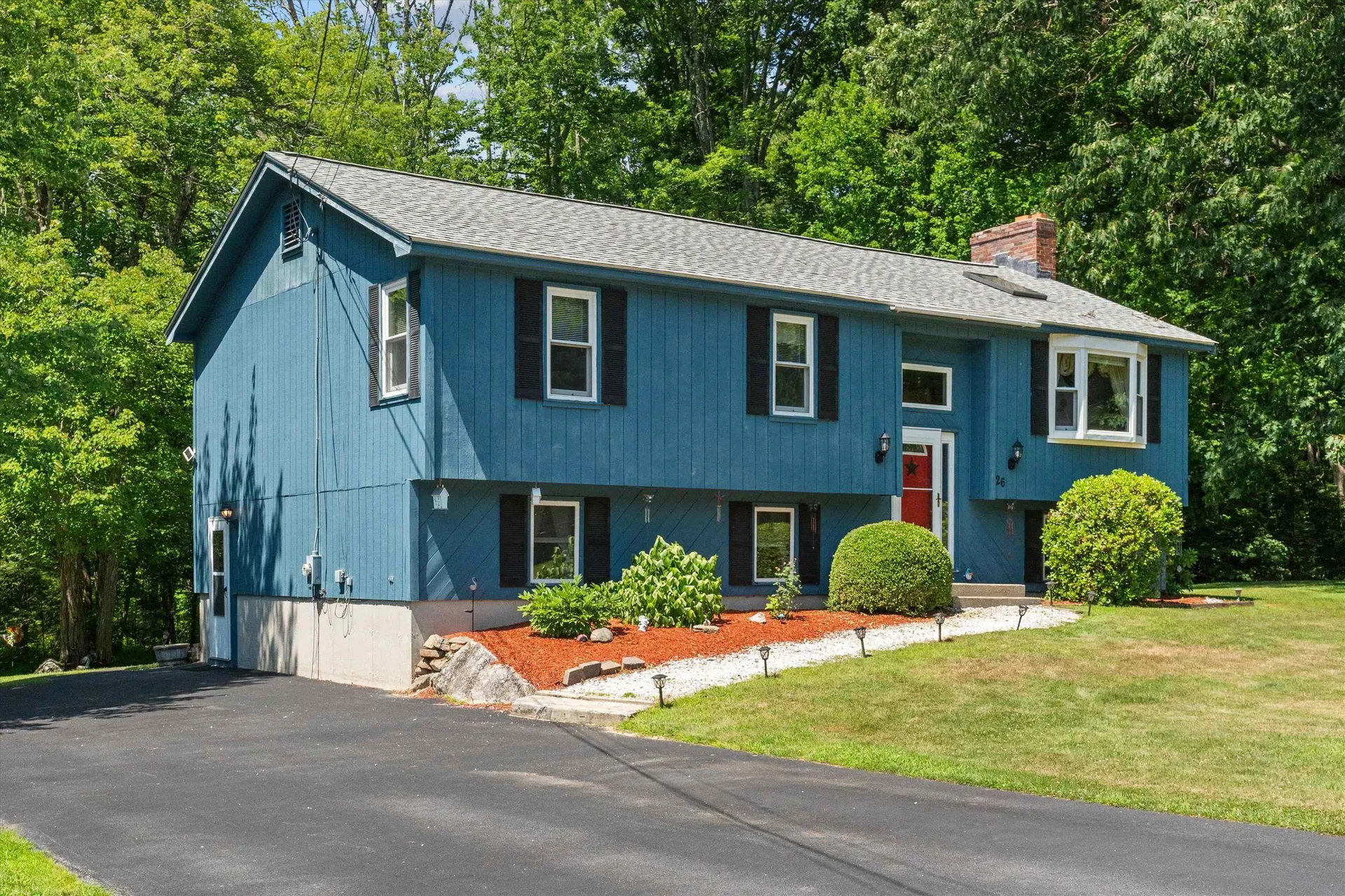 26 Westgate Road Derry NH 03038