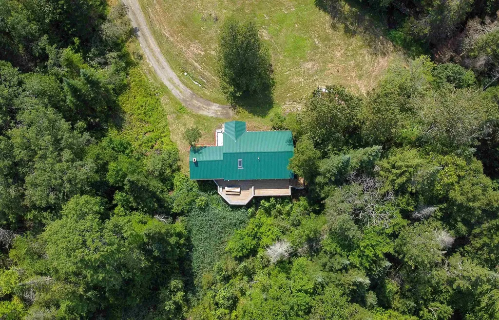 1374 East Albany Road Barton VT 05822