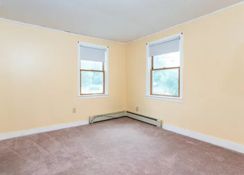 149 Chester Road Derry NH 03038