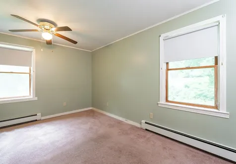 149 Chester Road Derry NH 03038