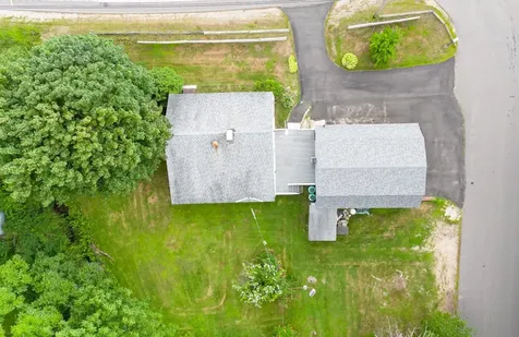 149 Chester Road Derry NH 03038