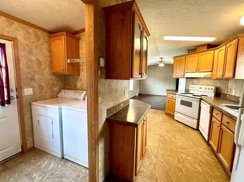 25 Cedar Street Hinsdale NH 03451