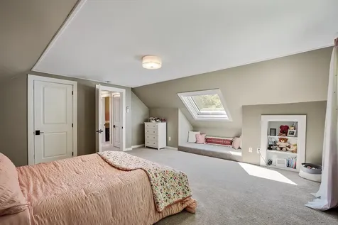 109 Pillsbury Road Londonderry NH 03053