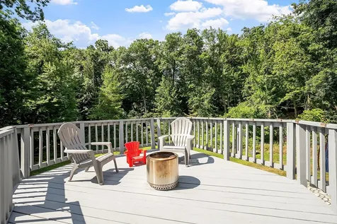 109 Pillsbury Road Londonderry NH 03053