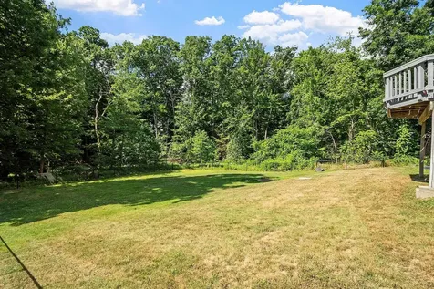109 Pillsbury Road Londonderry NH 03053