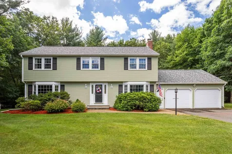 4 Par Lane Hudson NH 03051