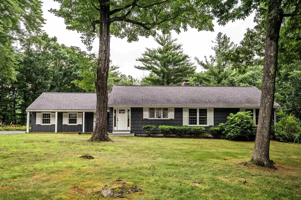 38 Searles Road Windham NH 03087