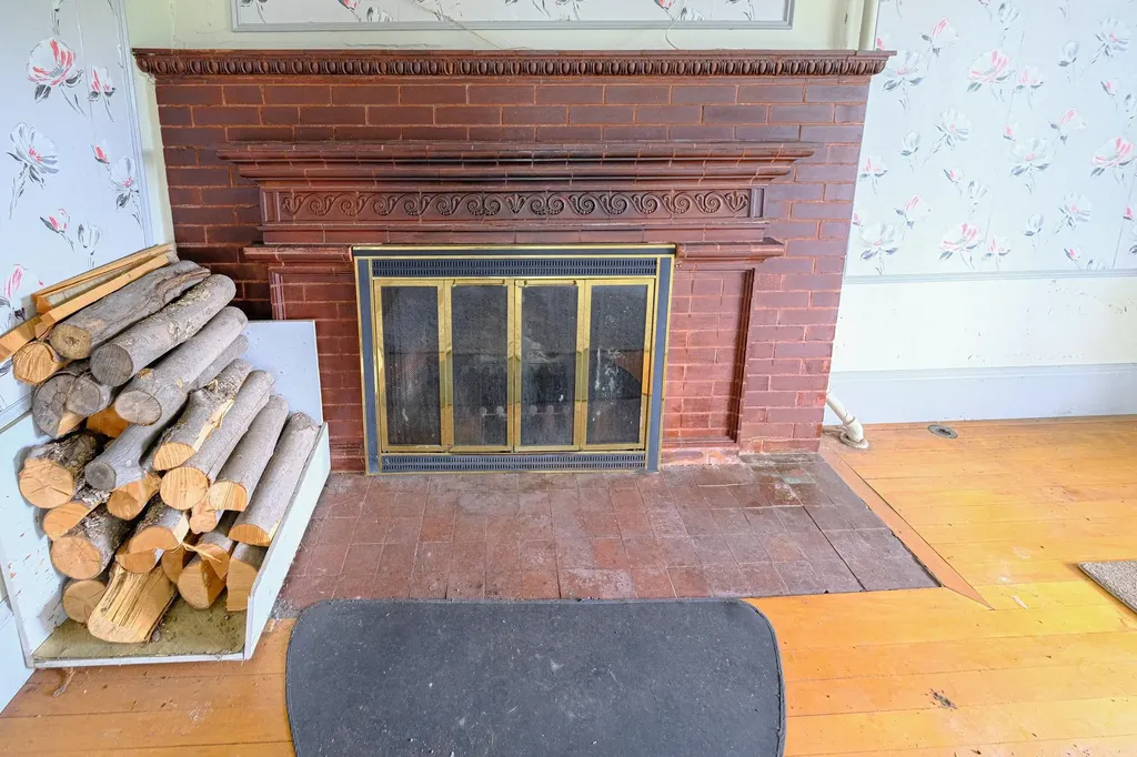 15 Gill Terrace Ludlow VT 05149