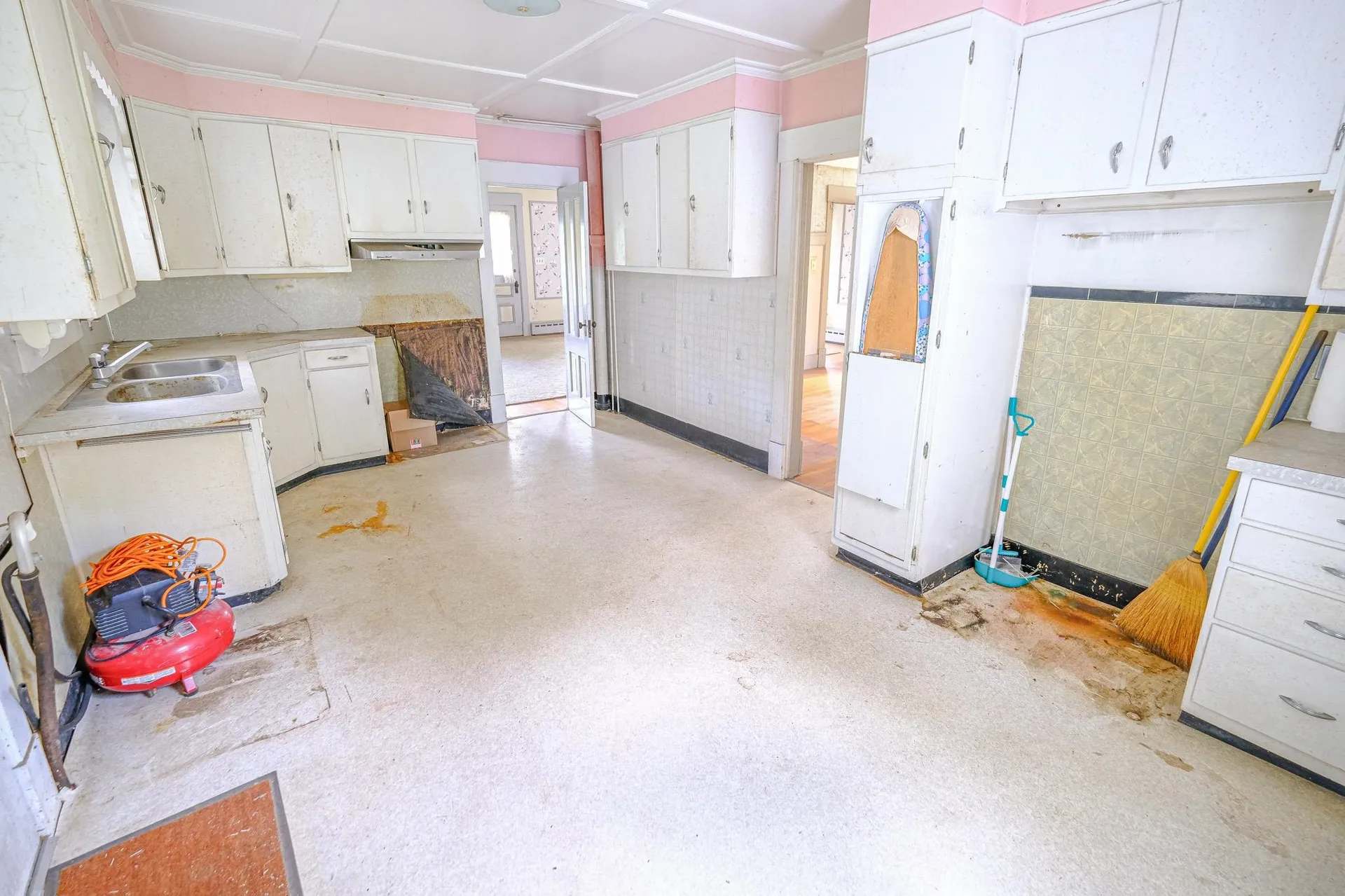 15 Gill Terrace Ludlow VT 05149